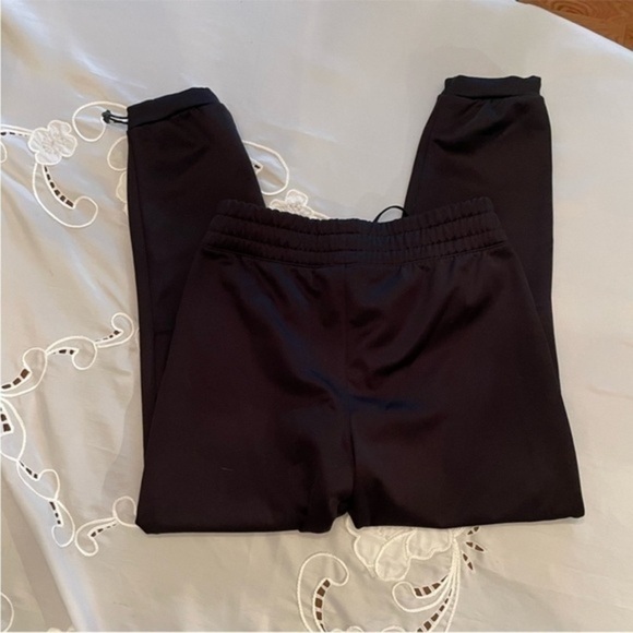 Puma Highrise Black Sweatpants - Picture 5 of 8